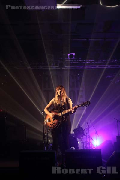 HANNAH LOU CLARK - 2016-04-16 - PARIS - Point Ephemere - 